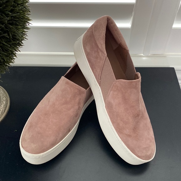 Vince Shoes - VINCE WARREN 5 Slip-On Sneaker & Dust bag